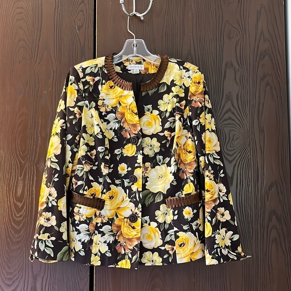 Susan Graver black with yellow floral pattern jacket. Satin pleated trim. XS